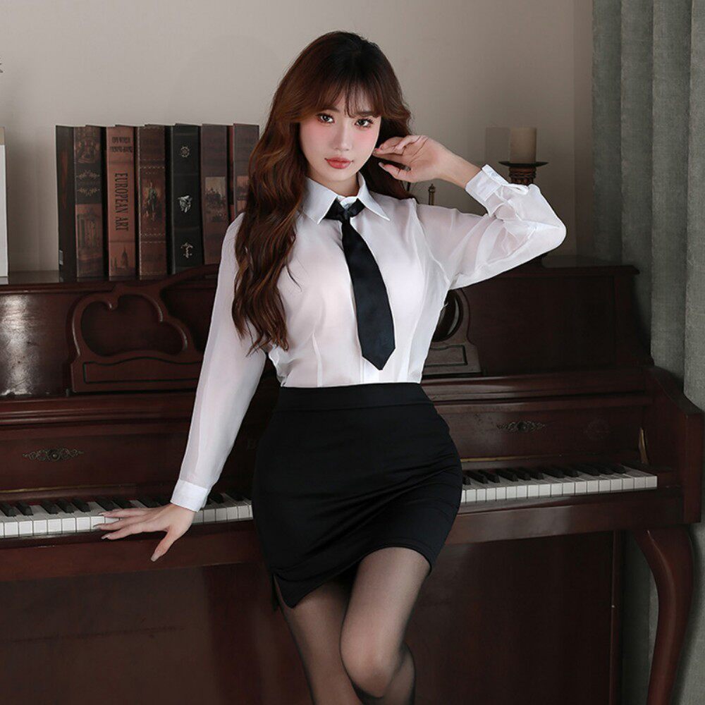 性感情趣内衣包臀女秘书裙诱惑教真丝上装