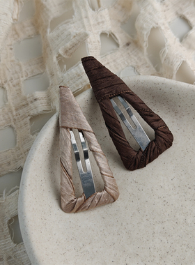 「吾庄」三角香槟布艺发夹刘海边夹BB夹极简碎发发卡 原创发饰