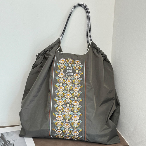 日系ball chain刺绣深灰佛朗花束环保购物袋斜挎帆布包单肩通勤包