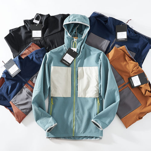 R2系列限定！早春男女情侣户外3D立体剪裁连帽夹克防风休闲外套潮