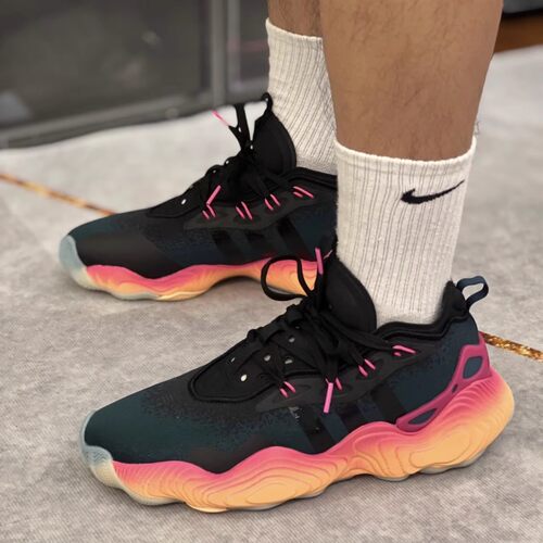 篮球鞋Adidas阿迪达斯透气