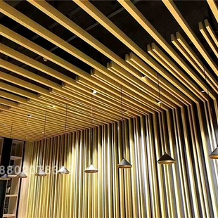 外墙木纹方管吊顶橡木天花格栅挂片铝扣板吊顶材料铝合金方通价格