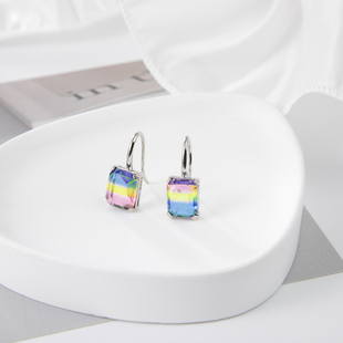 绿色碧玺水晶彩虹小耳环高端气质有美丽耳环厂家铜镶锆色彩潮耳钉