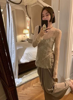 镂空蕾丝打底衫女2025新款秋冬季高级感内搭高端优雅时髦网纱上衣