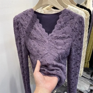 大码女装加绒加厚磨毛蕾丝衫胖mm秋冬新款V领洋气内搭打底衫上衣