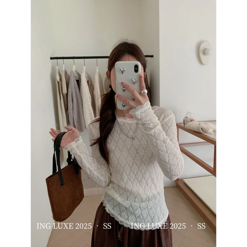 四季青小众女装秋季设计感蕾丝花边镂空菱形格时尚修身显瘦打底衫