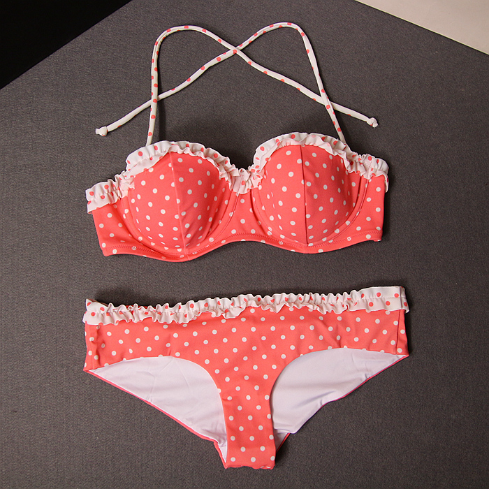 2025新款半杯可爱波点泳装 大小胸聚拢小清新高叉比基尼游泳衣女