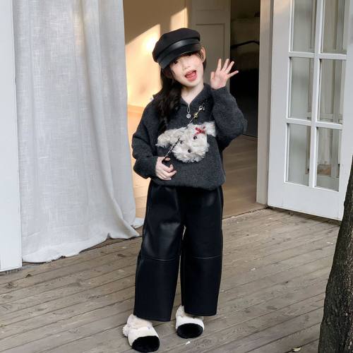 女童休闲套装2025冬季韩版连帽小狗针织衫毛衣百搭加绒皮裤阔腿裤