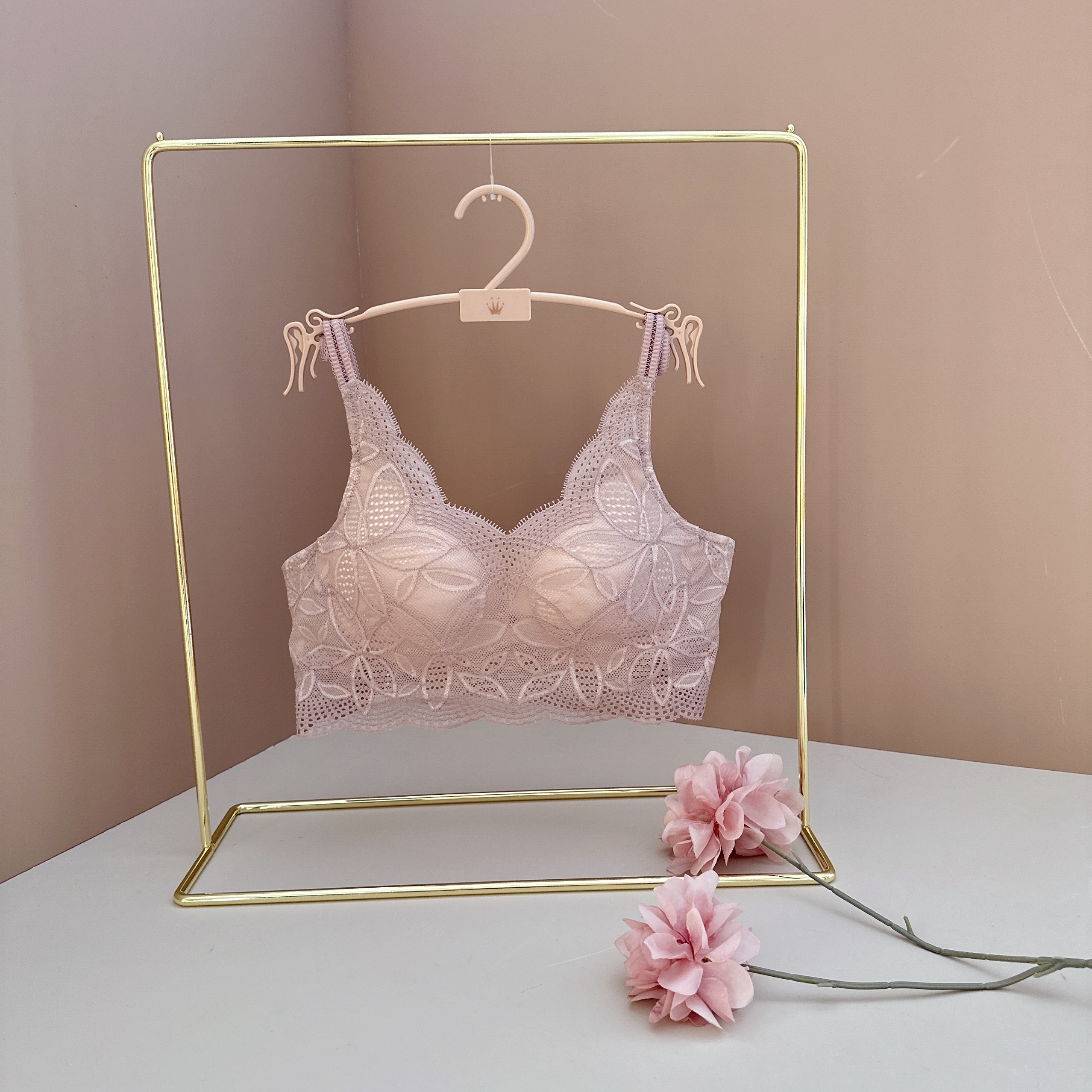 蕾丝无钢圈舒适亲肤小胸聚拢文胸