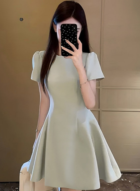 法式气质名媛短袖连衣裙女夏小个子设计感小众高级感西装收腰短裙