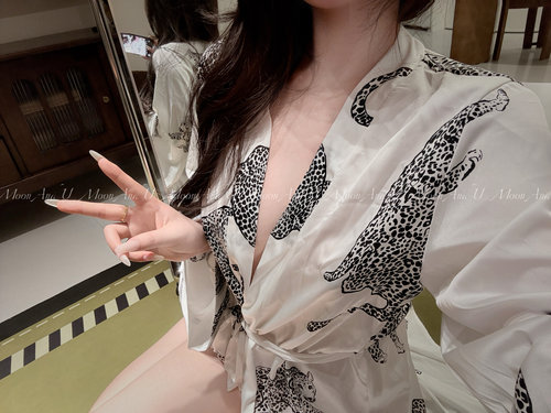 Moon And U【野性美豹】性感御姐风睡袍长袖缎面浴袍家居服