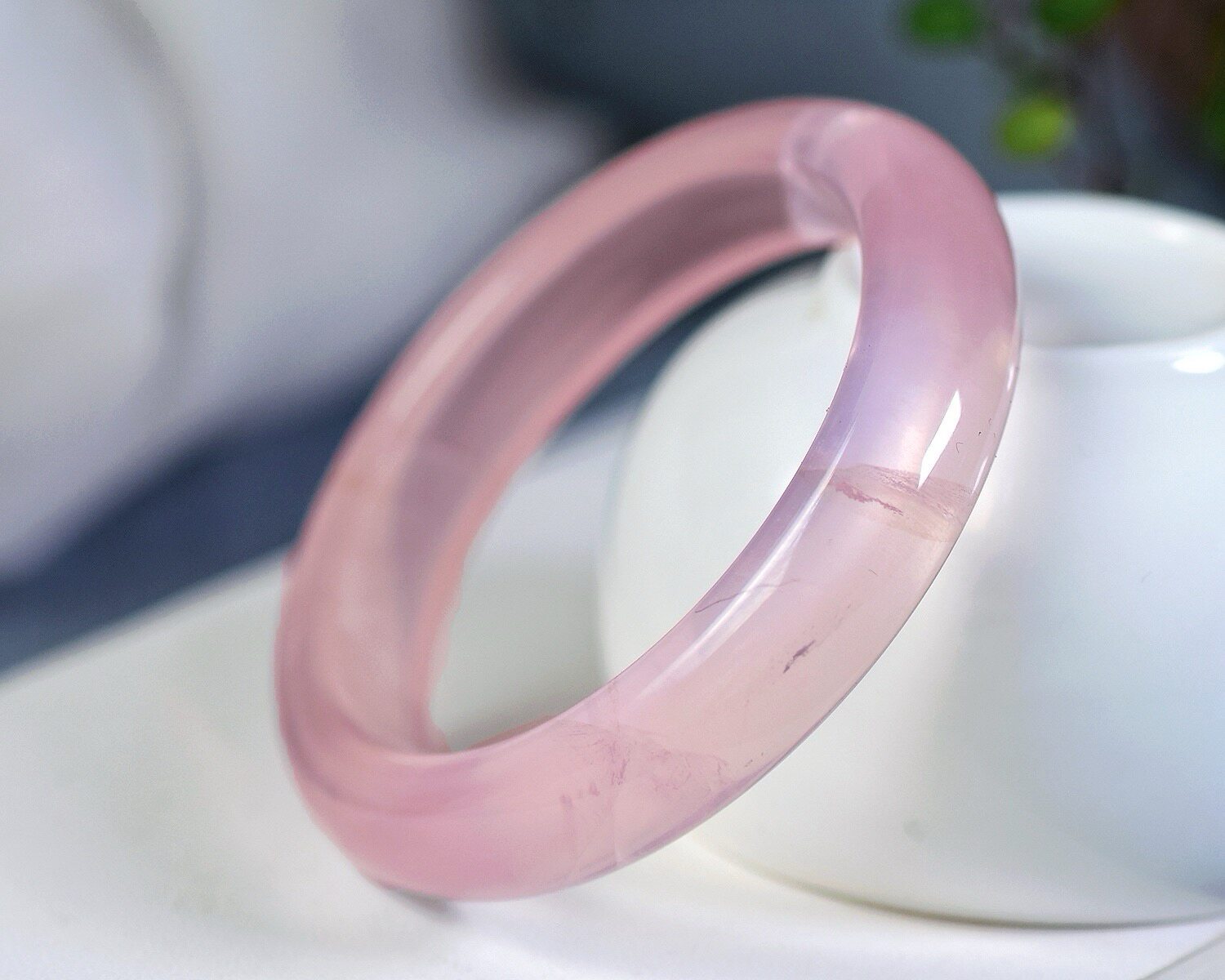 天然莫桑比克星光粉水晶手镯女款生日礼物送女友闺蜜圈口53.6mm