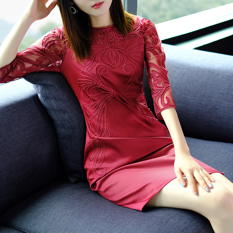 2019春季新款女中老年婆婆装婚宴婚礼妈妈连衣裙高贵宴会小礼服裙|msdalam kategori Butik wanita / wanita, wanita pertengahan umur - dari Buy2taobao.com untuk memberikan perkhidmatan ejen Taobao profesional membeli