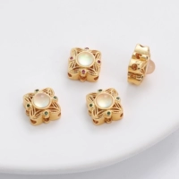 52 # Бежевый | Стеклянные бусины-спейсеры, инкрустация медным песком и золотом, квадратный цветок 10х10мм, диаметр отверстия около 1,5мм, 1 шт./пакет