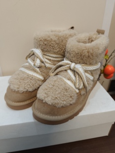 2025新款 学生靴 加绒加厚保暖雪地靴女超轻底防滑短筒女童棉鞋