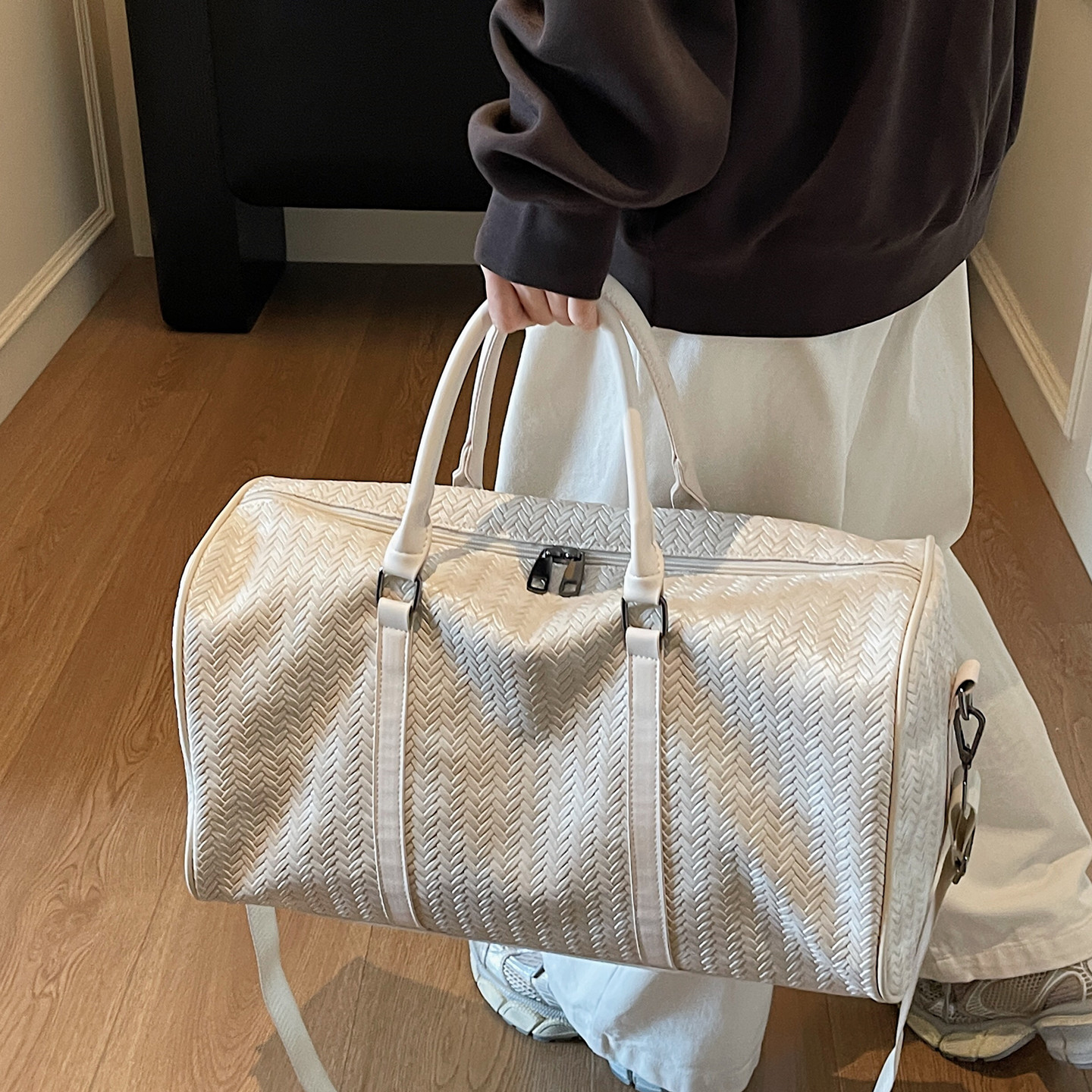 网红短途旅行包大容量手提出差行李收纳包韩版pu运动健身瑜伽包潮