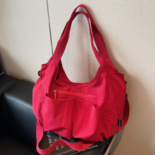 2026新款运动健身包干湿分离轻便百搭单肩斜挎包短途旅行托特大包