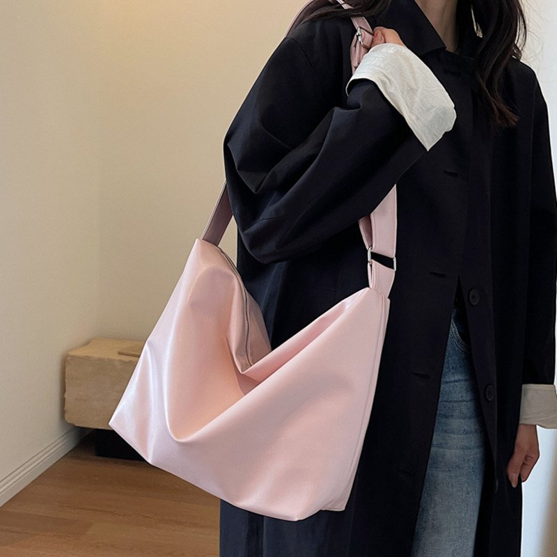 斜挎包女简约百搭文艺平板单肩包学生日系复古ins潮流水洗帆布包