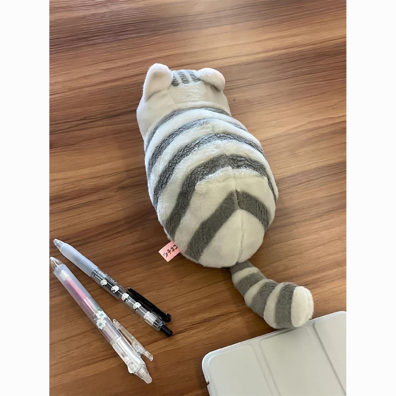 新款条纹小灰猫毛绒笔袋圆滚滚可爱文具软乎乎学生大容量收纳袋