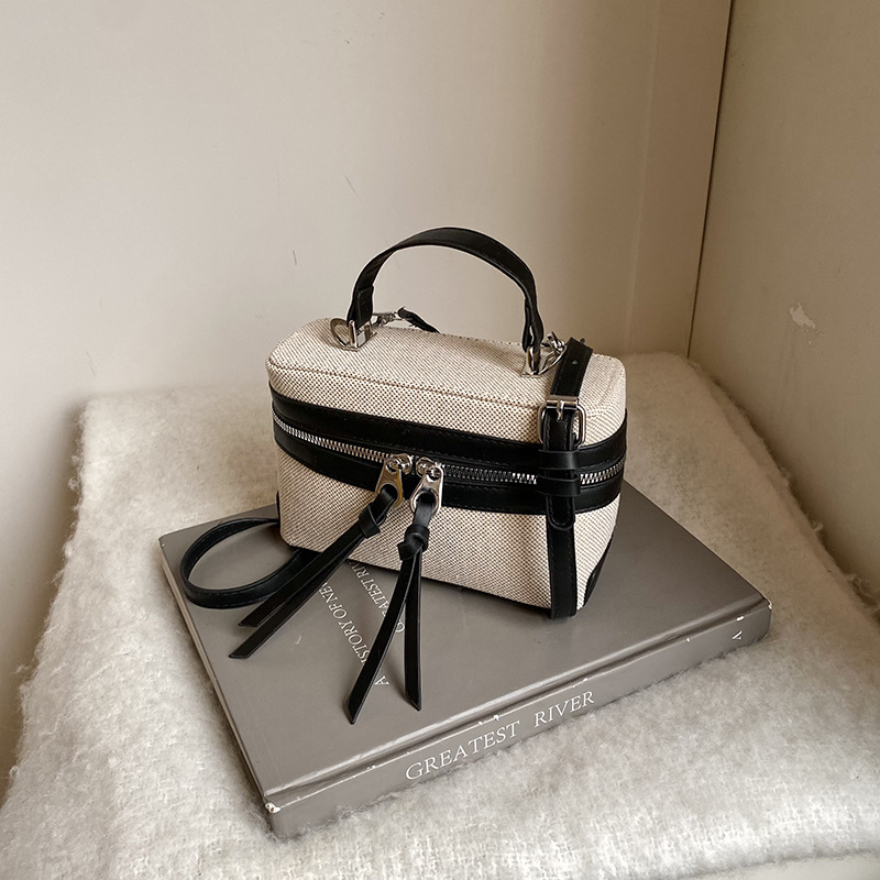 帆布小包包女2025超火新款韩版时尚单肩斜跨包休闲百搭方形水桶包