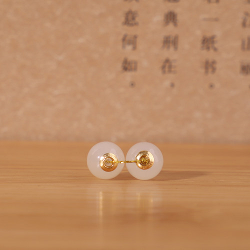 和田玉白玉圆珠18K金镶嵌孔道珠