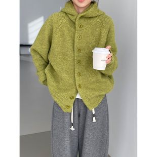 那末韩系显白绿色连帽百搭毛衣女宽松高领慵懒风显瘦针织衫