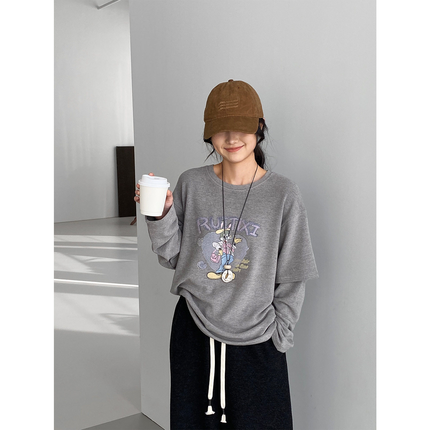 那末韩系圆领假两件卡通图案长袖T恤女百搭印花叠穿打底衫