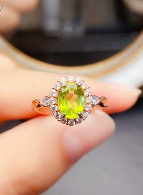 天然橄榄石戒指晶体全净火彩爆闪，S925银精工镶嵌主石6*8mm。