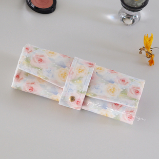 野栀原创少女感清新小碎花初春浪漫粉蓝色便携美妆刷包可水洗刷包
