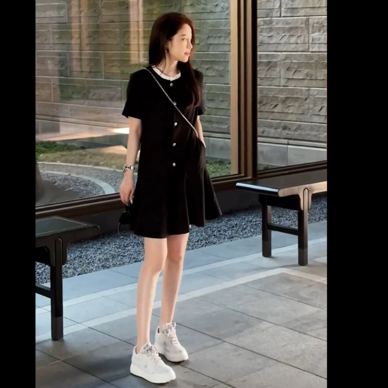 赫本风短袖时尚设计感连衣裙