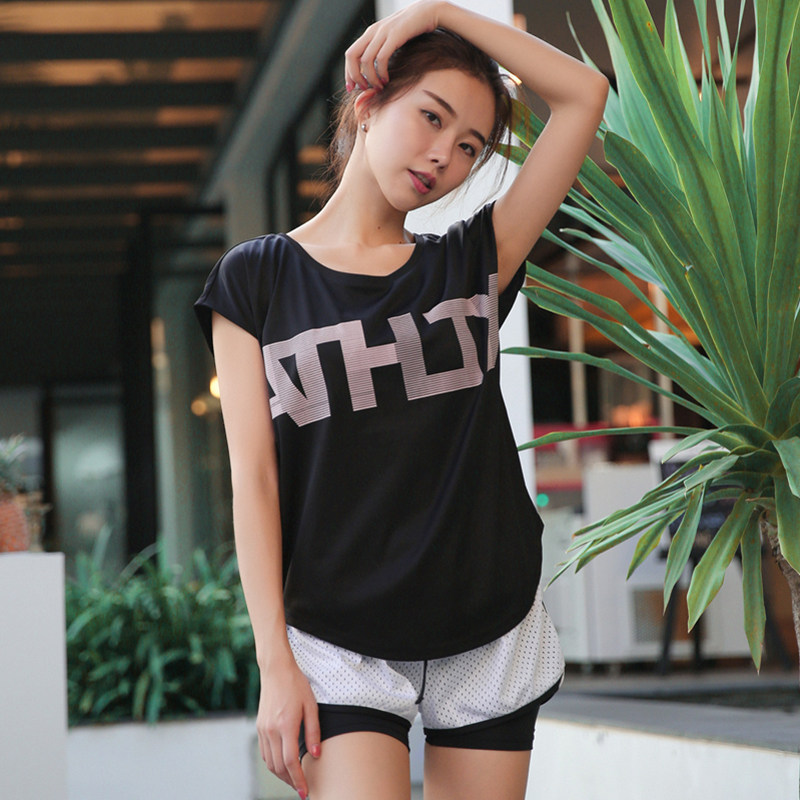 运动上衣T恤女士春夏速干短袖半袖大码宽松跑步健身服快干衣夏季在类目 运动服/休闲服装, 运动T恤中 - 来自Buy2taobao.com提供专业的淘宝代购服务