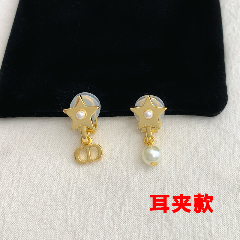 D家新款字母CD星星不对称耳夹女