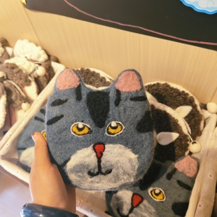 羊毛毡卡通小猫咪头钱包新年创意可爱手提包零钱包