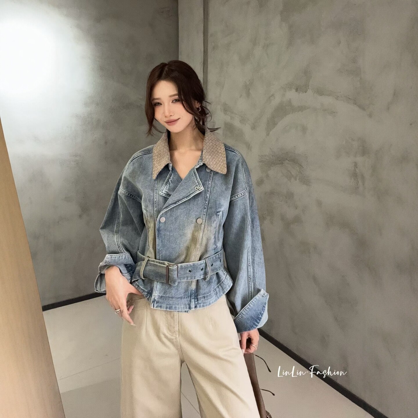欧洲站2026春季新款V+.COM撞色编织翻领系带收腰牛仔外套女25502