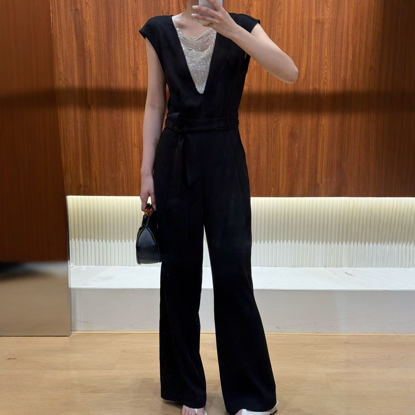 欧洲站2026夏季新款DT.Dong镶钻挂链V领无袖连体裤高腰黑色休闲裤
