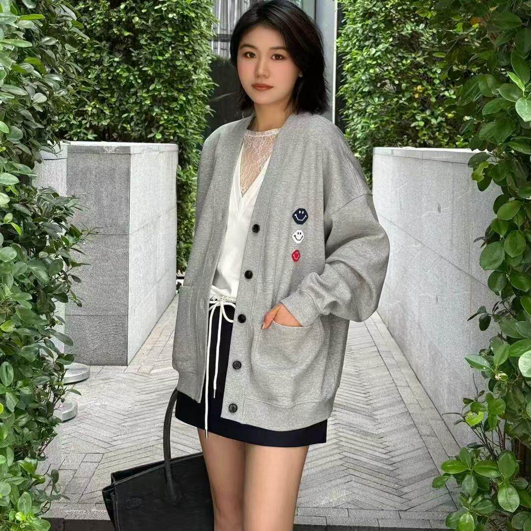 南油高货欧洲站2025春季新款笑脸图刺绣字母印花中长款针织衫外套