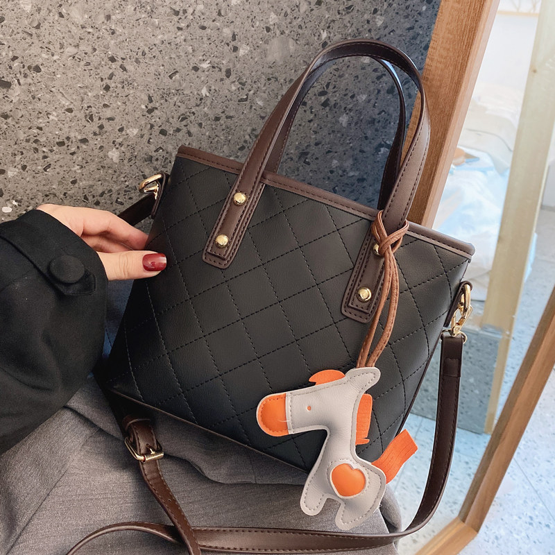 北包包网红百搭小包包女包2020新款时尚水桶斜挎包洋气手提单肩包