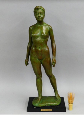 日本日展常务理事小森邦夫作青春铜雕塑，重7.8千克，高60厘米
