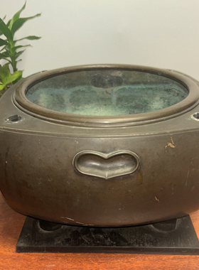 日本厚重老铜火钵，重11.2公斤，长宽37厘米，内径26.5厘米高23.5