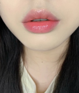 自带妆感唇膏~素颜粉~素颜橘~滋润丝滑不易沾杯~滋润为主颜色为辅