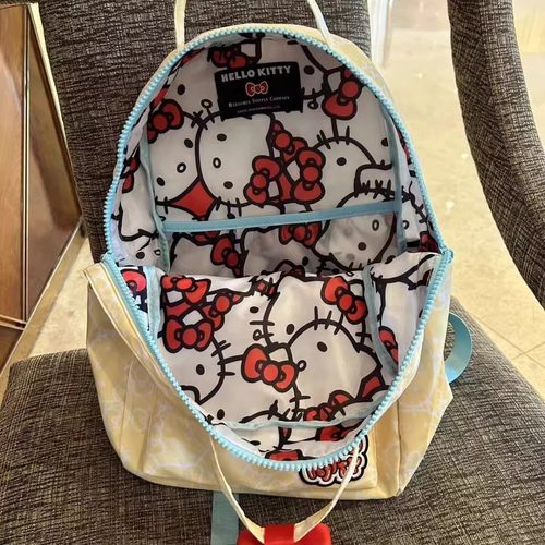 日本代购百搭 Kitty双肩背包女新款可爱轻便校园初高中大学生书包