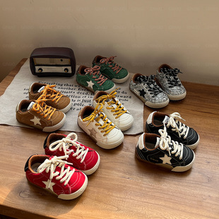儿童运动鞋2025冬季新款女童板鞋加绒星星小脏鞋男童软底休闲鞋子