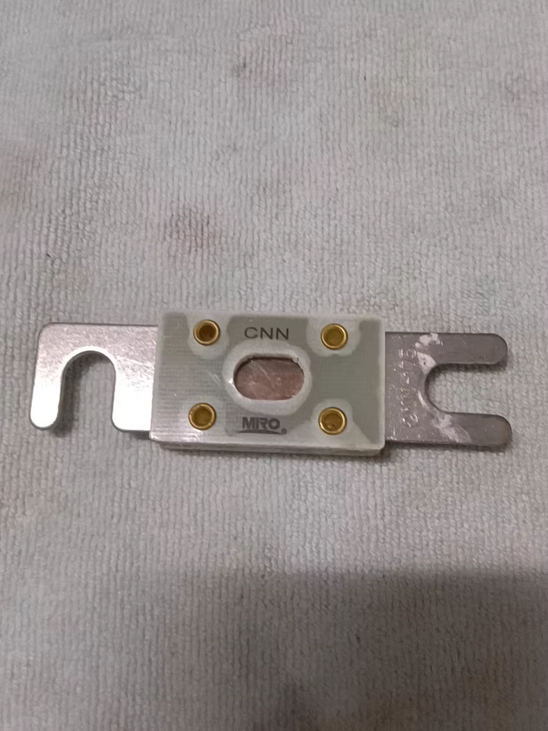 MRO CNN熔断器，拆机件，成色以图为准，功能