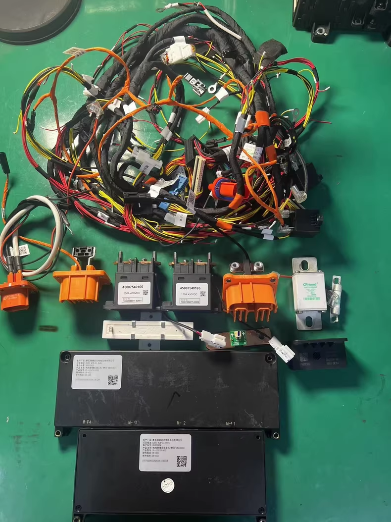 五菱缤果plus 333续航，赛克瑞浦磷酸铁锂动力电池包，307V