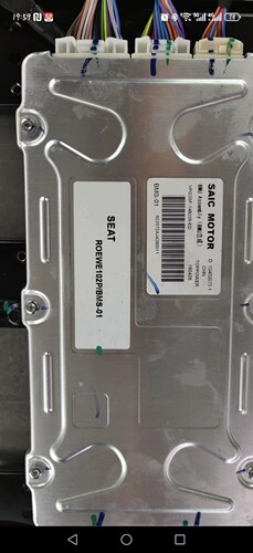 荣威Ei5电池管理模块BMS-01，拆车件，型号ROEWE102P/BMS-01。