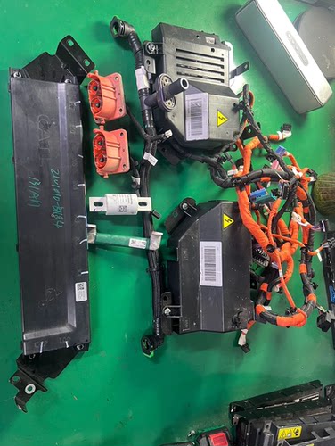 长安逸动EV460 宁德时代磷酸铁锂364.8V 131AH 2101010-BN84版