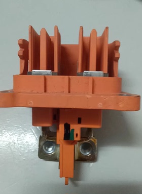 泰科TE新能源汽车高压连接器插座，橙色外壳，适用于电池包连接