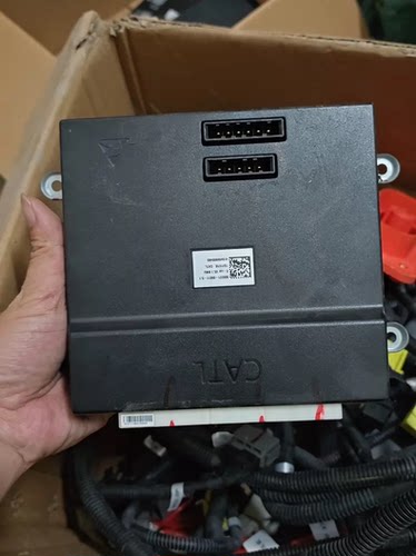 北汽EC200EU260电池管理系统BMSGATL 品相如图，实物拍摄。池