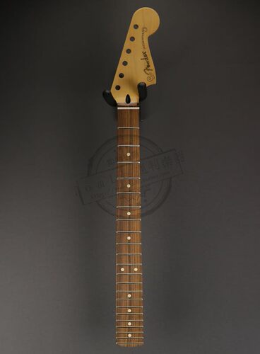 Fender芬达电吉他指板枫木