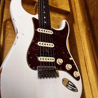 Fender芬达电吉他做旧白色正品